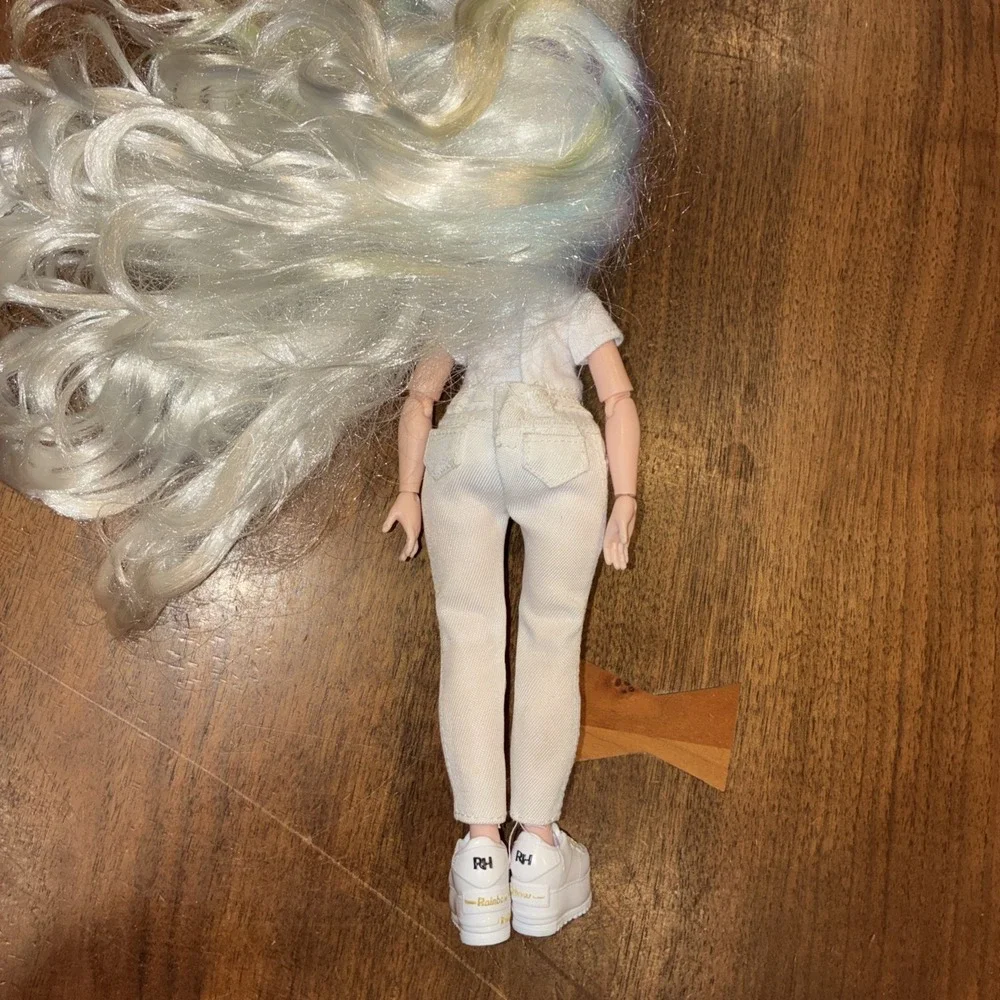 Rainbow High Color & Create Articulated Fashion Doll Long Wavy White Hair Outfit